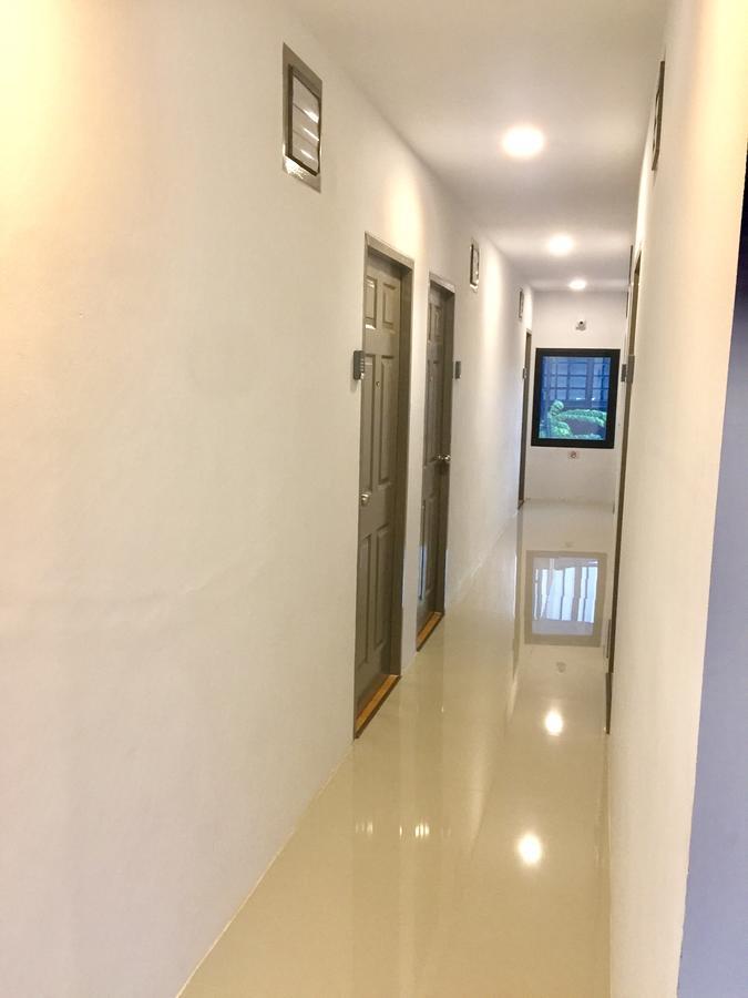 Inn Trog And Inn Soi (Adults Only) Bangkok Buitenkant foto