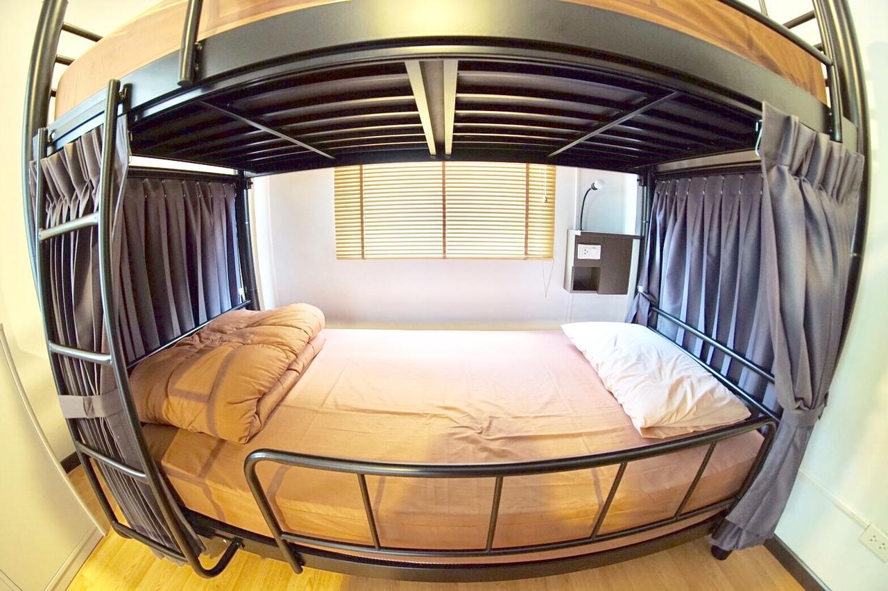 Inn Trog And Inn Soi (Adults Only) Bangkok Buitenkant foto