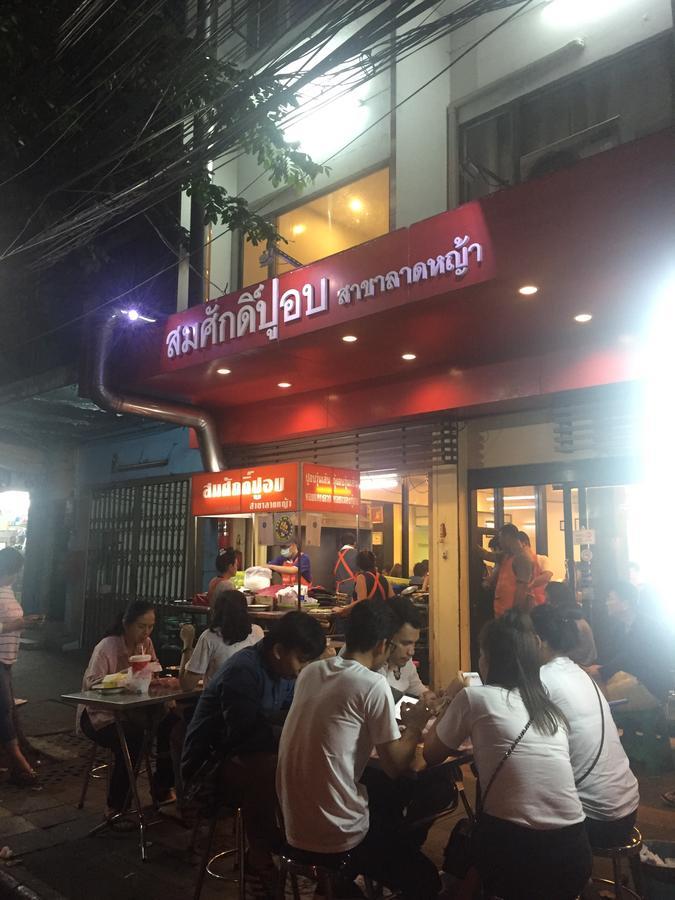 Inn Trog And Inn Soi (Adults Only) Bangkok Buitenkant foto